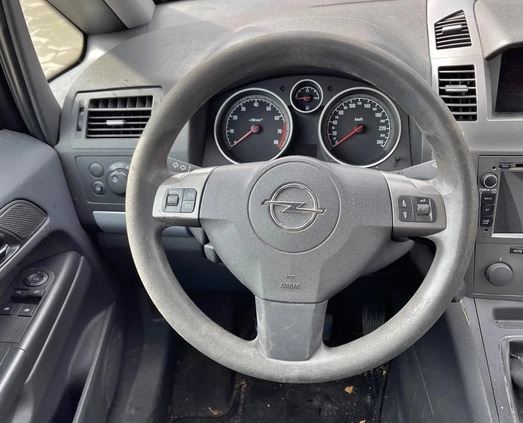 Opel Zafira cena 5500 przebieg: 165000, rok produkcji 2005 z Zgierz małe 137